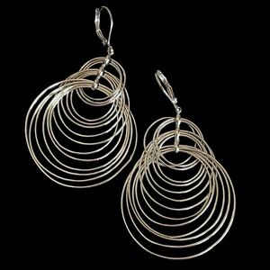 Vintage Joan Rivers Silver Plated “Lisa” Graduated Circle Leverback Earrings